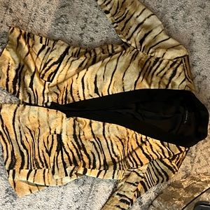 Zara woman silk blazer animal print